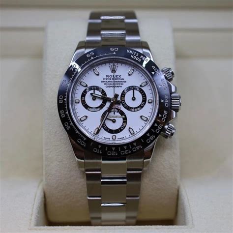 How to remove and replace a Ceramic Daytona bezel.